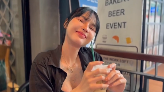 น้องเดลเอวซิ่ง หนัง XXX ไทย JOHNTRONX DELL เลี้ยงชาเขียวเพียวมัทฉะ 1 แก้ว แล้วพาเข้าโรงแรมไปเย็ดประตูหลัง เลียหีบานบานก่อนเสียบสดกดด้วยควยใหญ่ OH YEAH OH YEAH