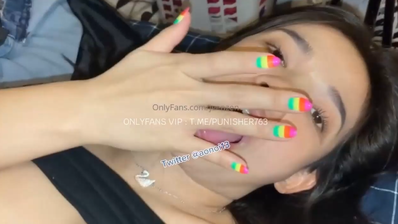 สวิงกิ้งได้ขออนุญาตผัวแล้ว คลิปโป๊น้องส้ม JEENZEN เหลือจะเชื่อ ไม่คิดว่าจะเกิดขึ้นจริง รุมเย็ดน้องส้มครั้งแรกแล้วผัวเป็นคนยืนถ่าย แถมคนเย็ดก็เป็นเพื่อนของน้องเอง